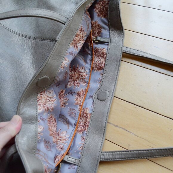 Hobo Kingston Gray Suede Bag - Picture 11 of 16